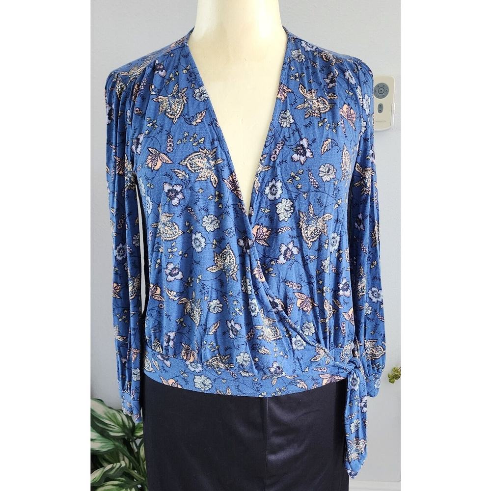 One World Live Let Live Long Sleeve Wrap V-Neck Tie-Front Blue Botanical szL EUC